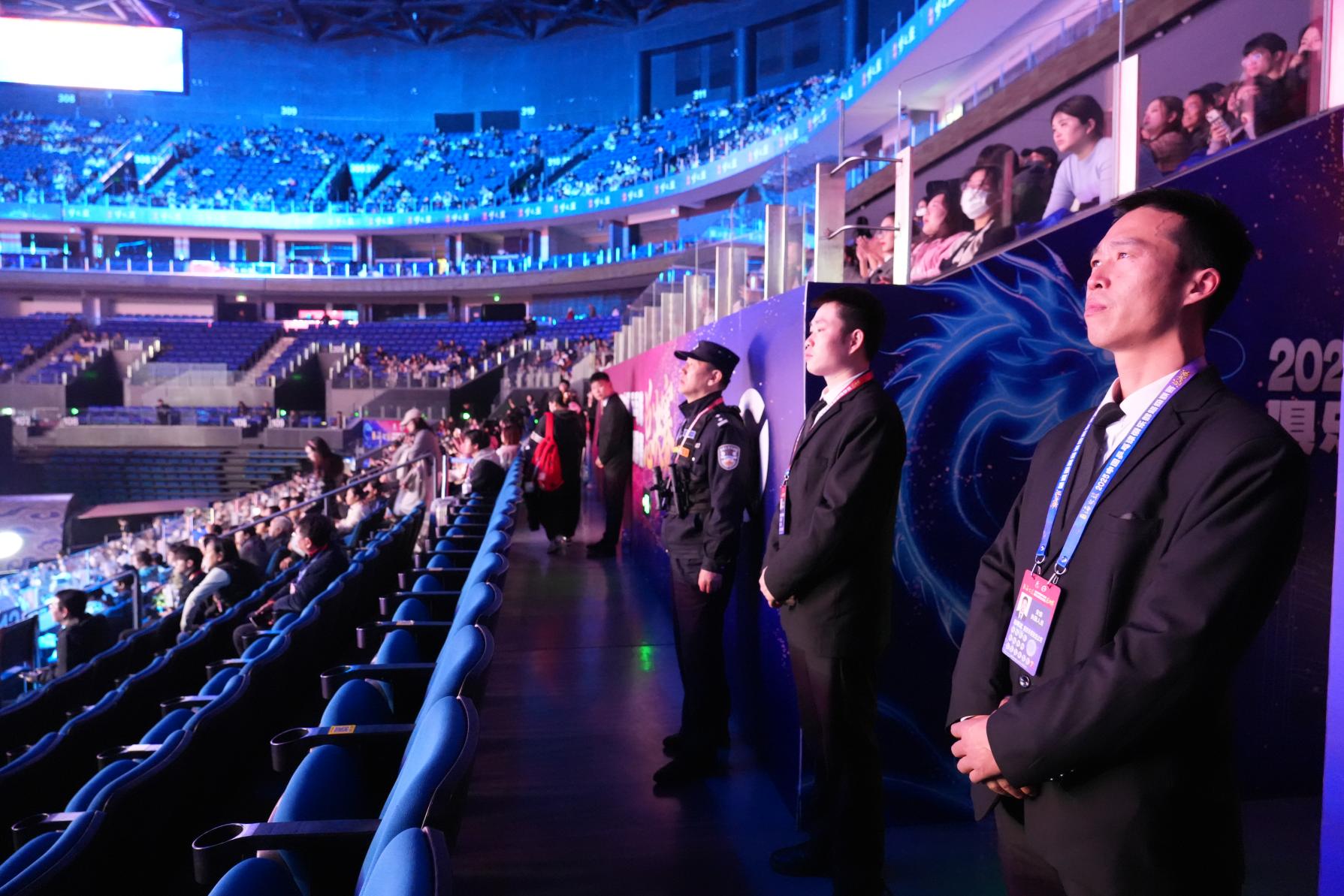 E:/25.12.10后 上傳網(wǎng)站留存/“安保鐵軍、硬核保障”2025系列報(bào)道四十一——乒超巔峰對決耀金陵 南京市保硬核護(hù)航筑平安/DSC06900.JPGDSC06900